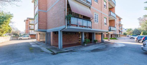 4-salle Appartement à Latina, Italy No. 62787 27