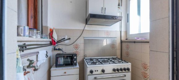 4-salle Appartement à Latina, Italy No. 62787 13