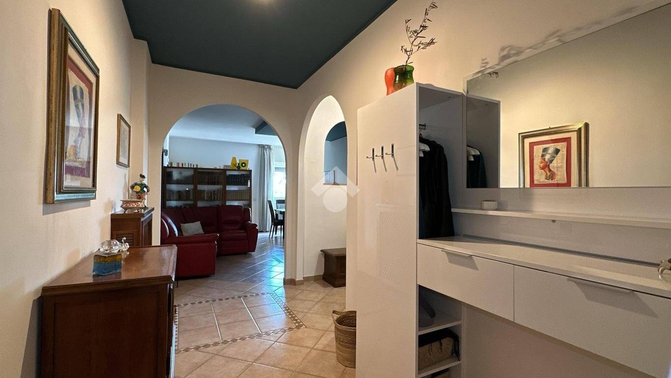 Apartamento de 3 dormitorios en Rome, Italy No. 388966