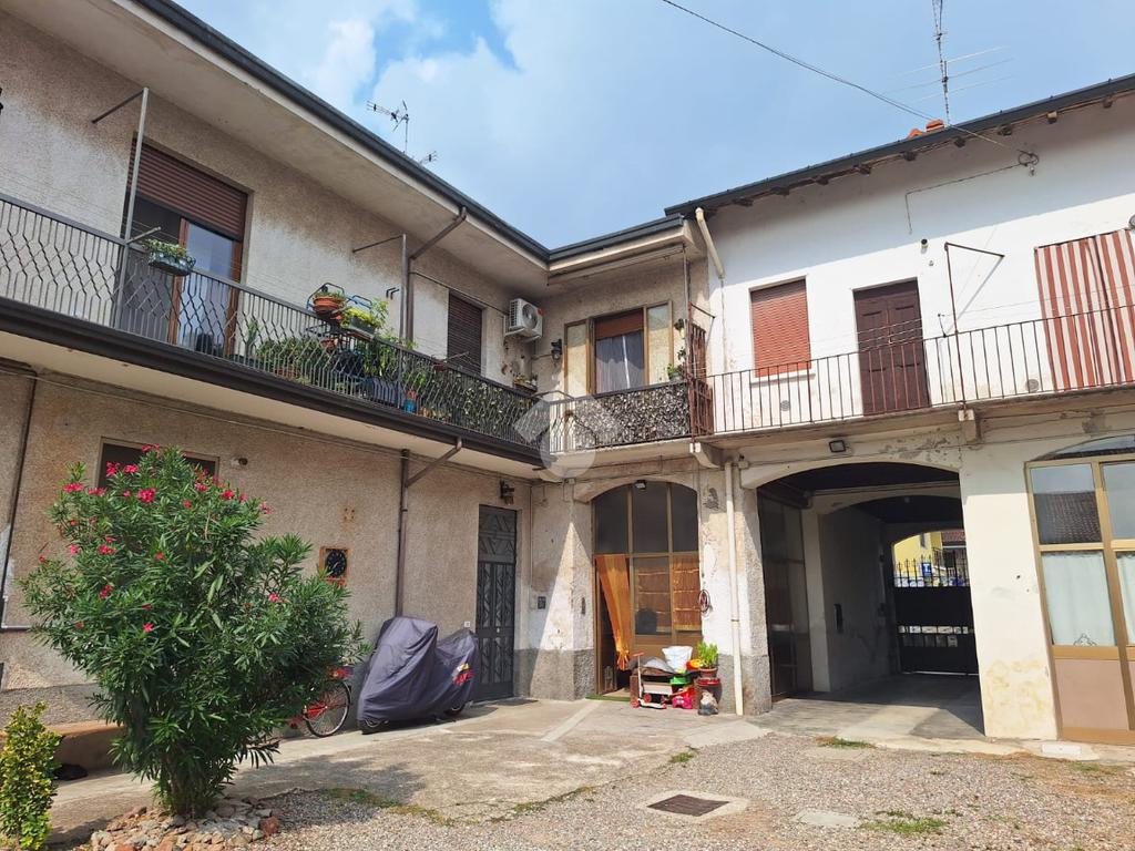 Casa T2 em Casorezzo, Italy N.º 329588