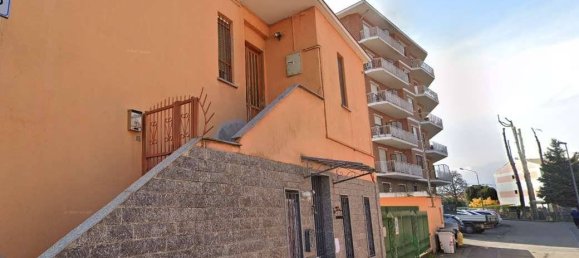 1 bedroom Apartment in Moncalieri, Italy No. 198259 2