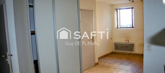 Apartamento de 2 dormitorios en Viry, France No. 287083 4