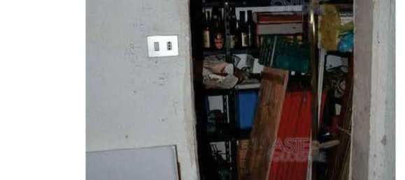 4 rooms Apartment in Rome, Italy No. 190648 12