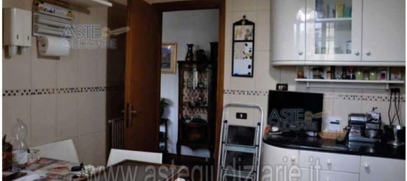 4 rooms Apartment in Rome, Italy No. 190648 18