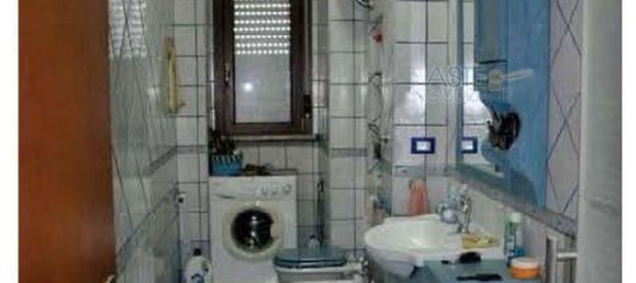 4 rooms Apartment in Rome, Italy No. 190648 16