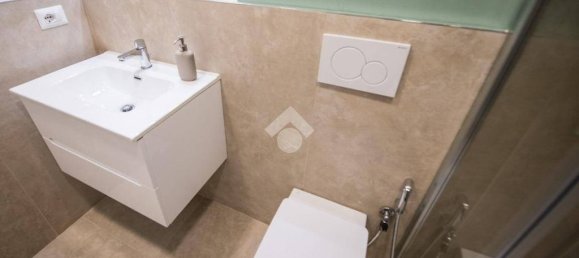 2 bedrooms Apartment in Milan, Italy No. 266773 23