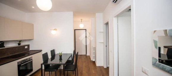 2 bedrooms Apartment in Milan, Italy No. 266773 25