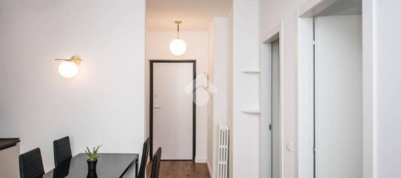 2 bedrooms Apartment in Milan, Italy No. 266773 10