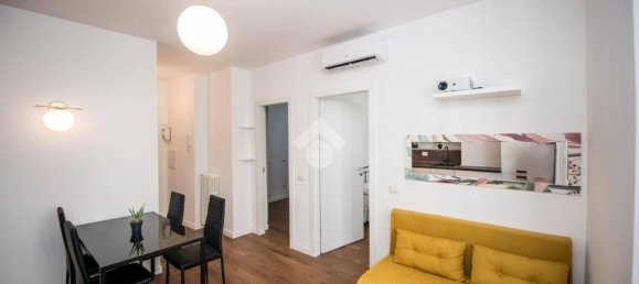 2 bedrooms Apartment in Milan, Italy No. 266773 5