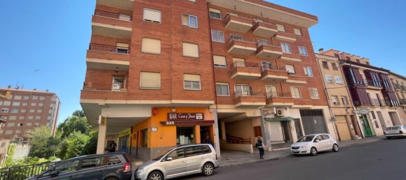 4 chambres Appartement à Burgos, Spain No. 138863 2