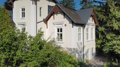 8غرفة فيلا في Klosterneuburg, Austria رقم 249276