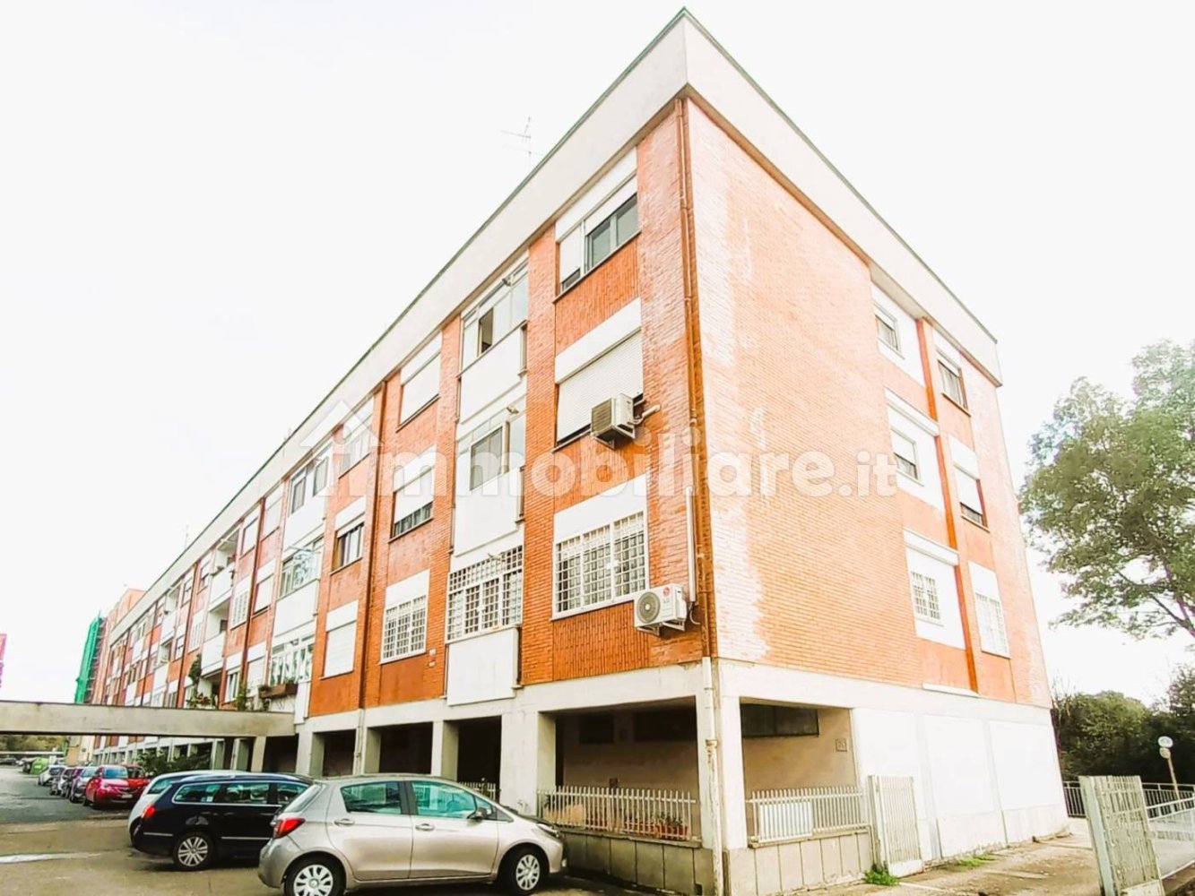 4 bedrooms Apartment in Rome, Italy No. 402786