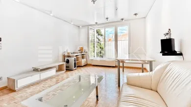 2غرفة شقة في Hietzing, Austria رقم 197488