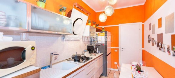 Apartamento de 4 habitaciónes en Brescia, Italy No. 235987 12