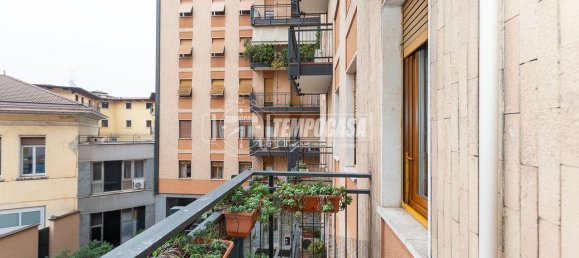 Apartamento de 4 habitaciónes en Brescia, Italy No. 235987 14