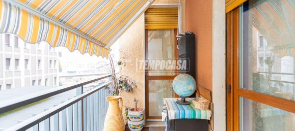 Apartamento de 4 habitaciónes en Brescia, Italy No. 235987 2