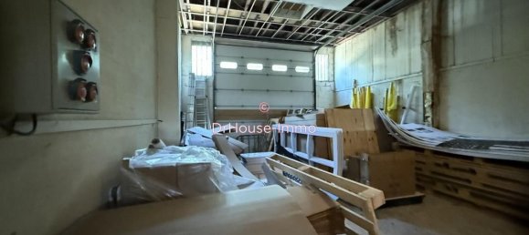 500m² Commercial property in Meaux, France No. 296036 10