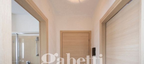 Apartamento de 3 dormitorios en Grugliasco, Italy No. 347266 11