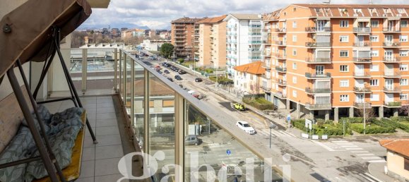 Apartamento de 3 dormitorios en Grugliasco, Italy No. 347266 20