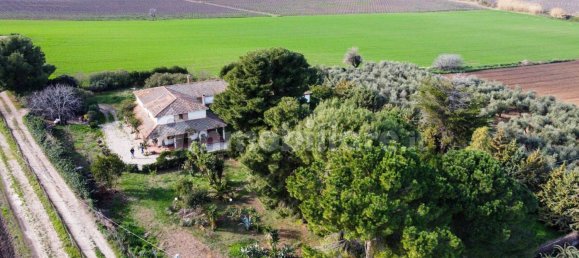 4 bedrooms Villa in Campomarino, Italy No. 225691 8