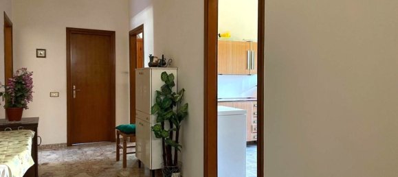 5 rooms Apartment in Borgia, Italy No. 278085 15