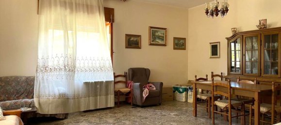 5 rooms Apartment in Borgia, Italy No. 278085 6