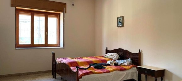 5 rooms Apartment in Borgia, Italy No. 278085 20