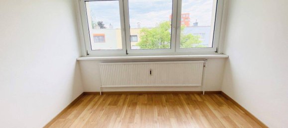 3-salle Appartement à St. Polten, Austria No. 153062 8