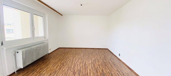 3-salle Appartement à St. Polten, Austria No. 153062 2