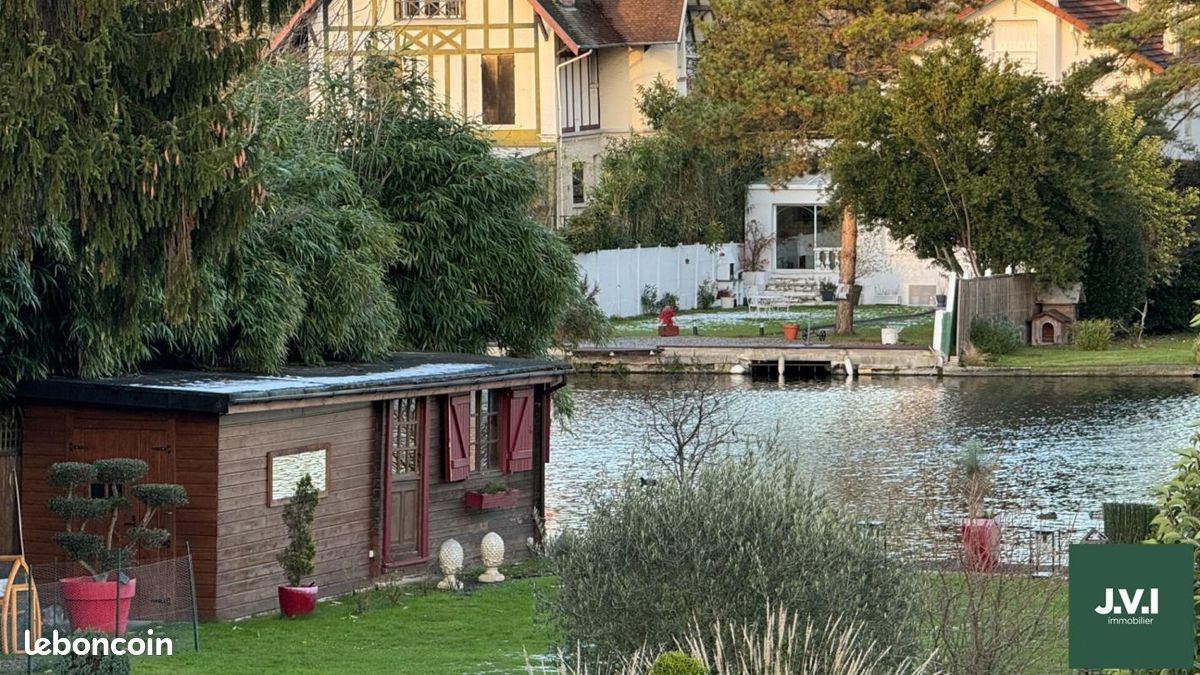 Дом с 4 спальнями в Сен-Гратьен, Франция № 167788