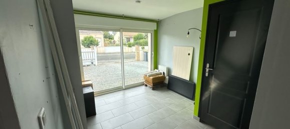 Дом с 5 спальнями в Saint-Martin-de-Saint-Maixent, Франция № 300966 10