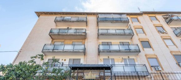 Квартира с 5 комнатами в Палермо, Италия № 37362 2