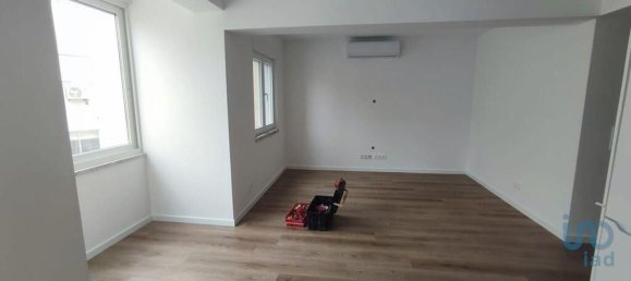 4 bedrooms Apartment in Lisbon, Portugal No. 97535 7