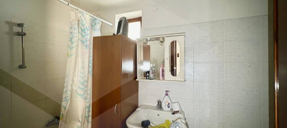 Casa de 4 habitaciónes en Triggiano, Italy No. 22747 13