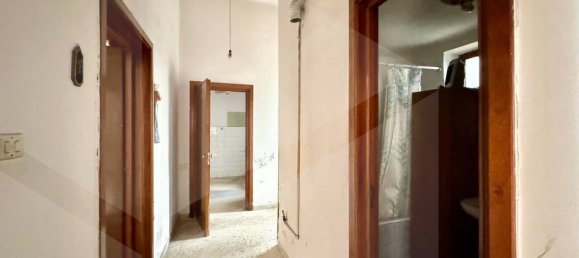 Casa de 4 habitaciónes en Triggiano, Italy No. 22747 7