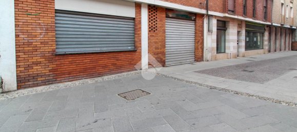 Коммерческая недвижимость с 2 комнатами в Понтольо, Италия № 233948 16