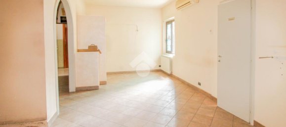 Коммерческая недвижимость с 2 комнатами в Понтольо, Италия № 233948 12