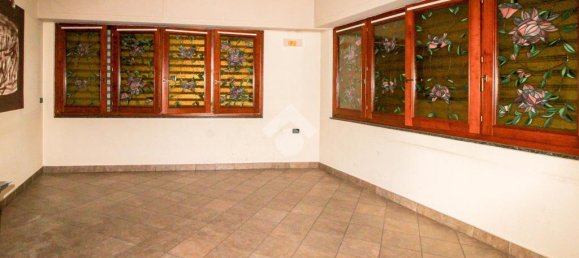 Коммерческая недвижимость с 2 комнатами в Понтольо, Италия № 233948 2