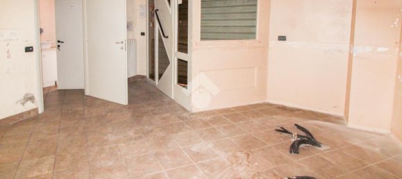 Коммерческая недвижимость с 2 комнатами в Понтольо, Италия № 233948 5