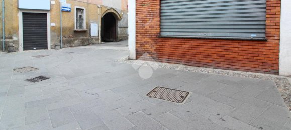 Коммерческая недвижимость с 2 комнатами в Понтольо, Италия № 233948 18