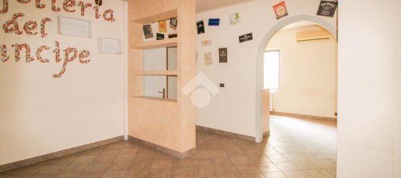 Коммерческая недвижимость с 2 комнатами в Понтольо, Италия № 233948 3