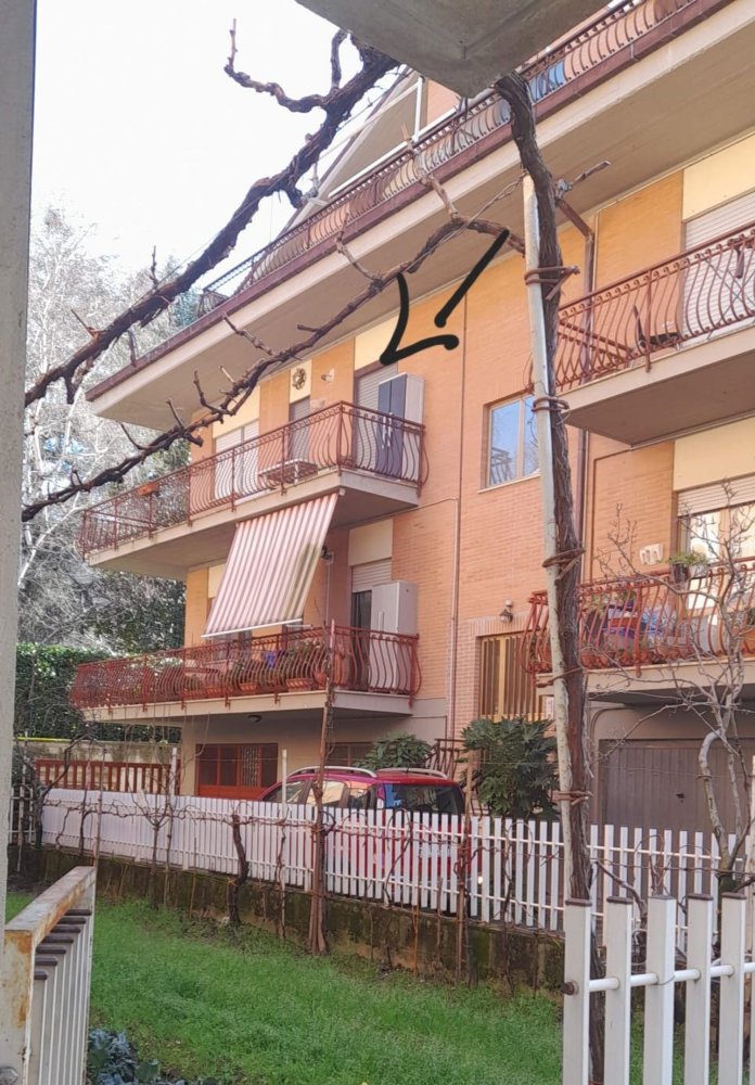 Квартира с 4 комнатами в Борго Велино, Италия № 256245