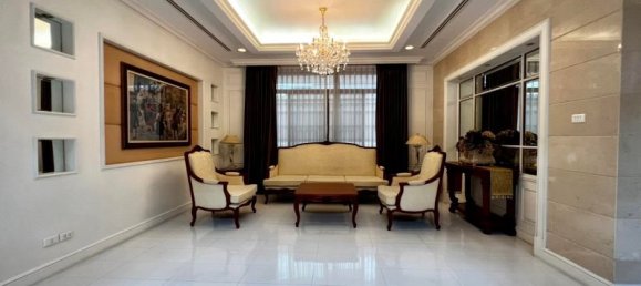 5 bedrooms Cafe / restaurant in Bangkok, Thailand No. 6390 6