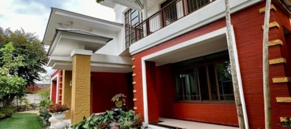 5 bedrooms Cafe / restaurant in Bangkok, Thailand No. 6390 3