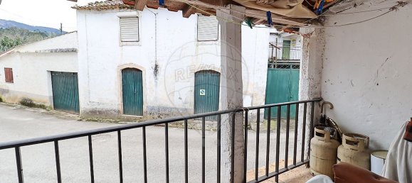 3 bedrooms House in Miranda do Corvo, Portugal No. 10628 8