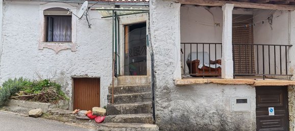 3 bedrooms House in Miranda do Corvo, Portugal No. 10628 10