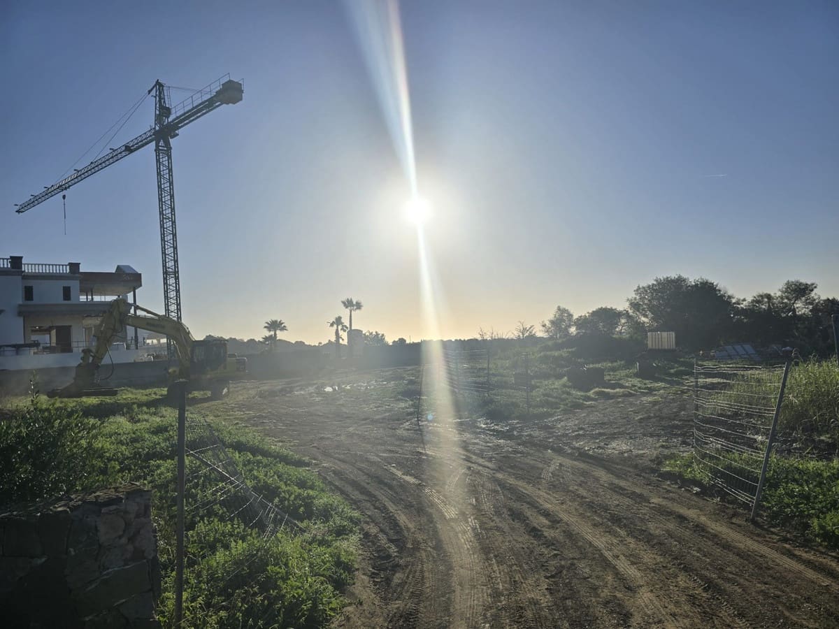 844m² Land in Cadiz, Spain No. 183498