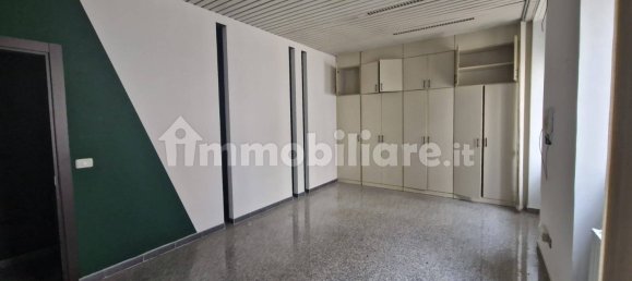 Квартира с 2 спальнями в Трани, Италия № 339788 10