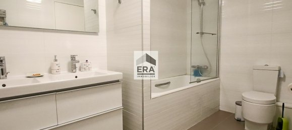 Dúplex de 3 dormitorios en Paris, France No. 169799 5