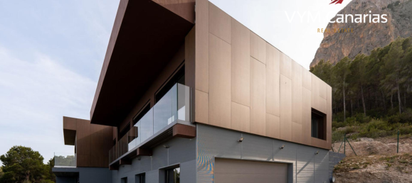 5 bedrooms Villa in Polop, Spain No. 5428 2